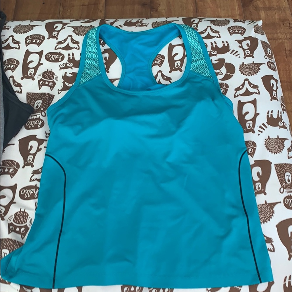 athletic tank top